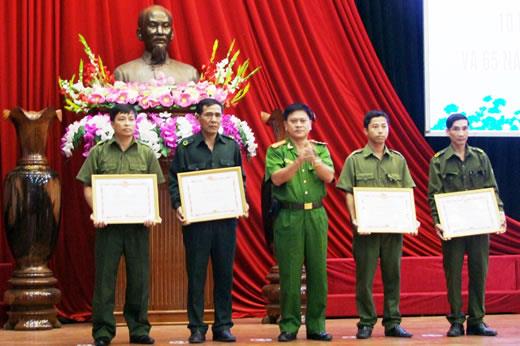 Gặp mặt lực lượng CAX, bảo vệ dân phố, bảo vệ cơ quan, doanh nghiệp