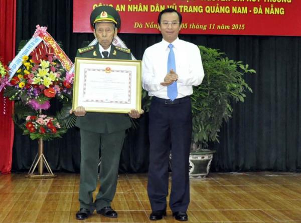 Đại tá Mai Văn Dậu được phong tặng Danh hiệu Anh hùng LLVTND