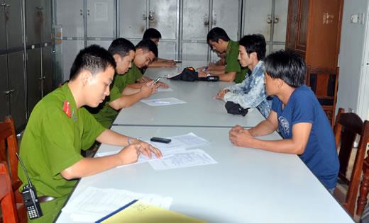 Các đơn vị ra quân xử lý đối tượng sử dụng ma túy