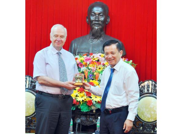 Tân Đại sứ Liên bang Nga thăm Đà Nẵng