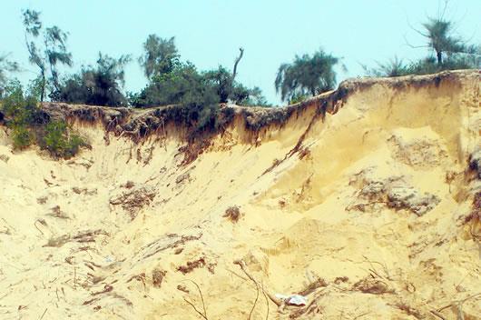 Hệ lụy từ những phế tích 5 sao ở miền Trung (2)