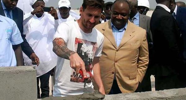 Lionel Messi lại dính scandal tiền bạc