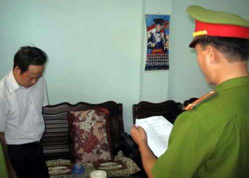 Vượt qua cám dỗ, giữ vững phẩm hạnh