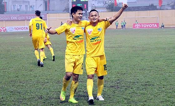 Cuộc đua vô địch V-League 2015: Khi B.Bình Dương không còn cô đơn