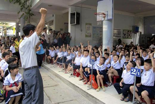 Trả lại đúng tên cho ngày khai giảng