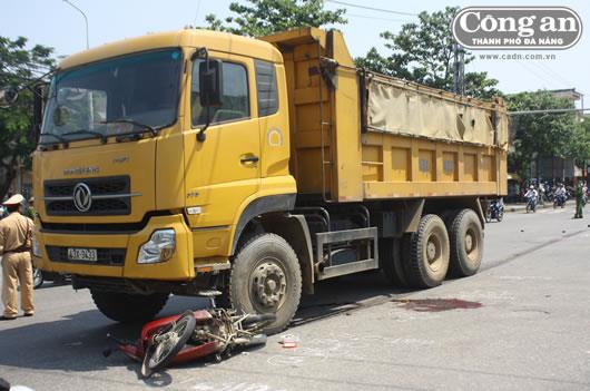 Bắt bệnh xe ben (2)