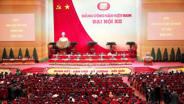 Đẩy mạnh toàn diện, đồng bộ công cuộc đổi mới