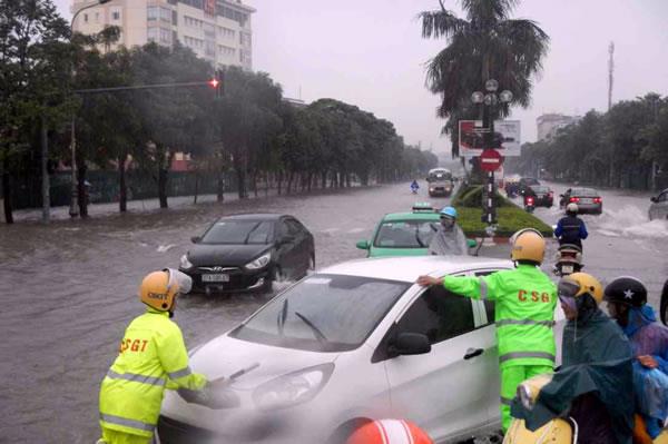 Bộ Công an chỉ đạo khắc phục nhanh hậu quả mưa lũ tại miền Trung và ứng phó khẩn cấp bão số 7