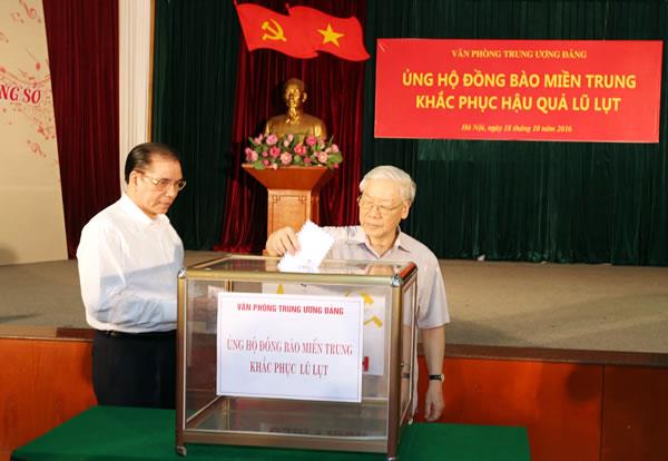 Lãnh đạo Đảng, Nhà nước ủng hộ đồng bào vùng lũ Bắc miền Trung