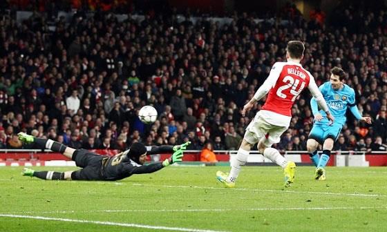 Vòng 1/8 UEFA Champions League: Arsenal vẫn ngây thơ