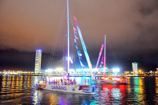 Clipper Race hòa tấu trên Sông Hàn
