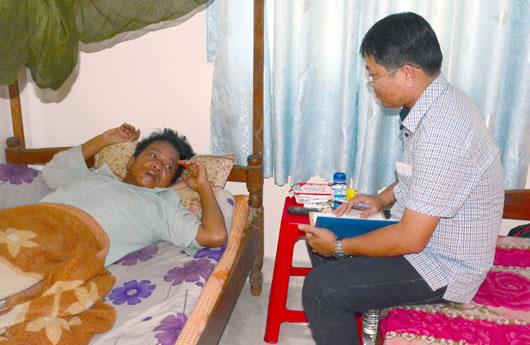 Nhóm côn đồ đánh người dân, tấn công lực lượng CA