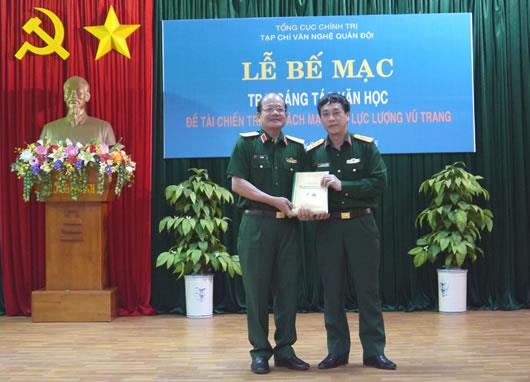Bế mạc trại sáng tác văn học về đề tài Chiến tranh cách mạng và lực lượng vũ trang