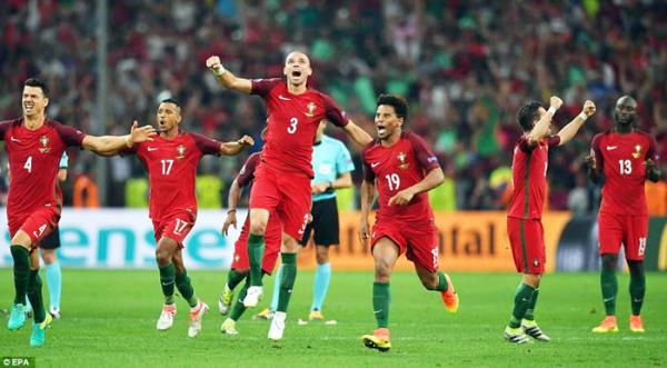 Có một Bồ Đào Nha lì lợm và may mắn