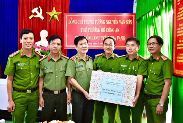 Thứ trưởng Bộ CA Nguyễn Văn Sơn kiểm tra công tác đảm bảo ANTT tại Đà Nẵng