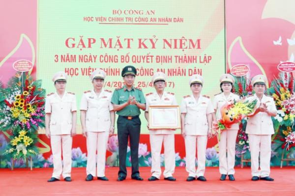 Gặp mặt nhân kỷ niệm 3 năm Ngày Học viện Chính trị CAND đi vào hoạt động