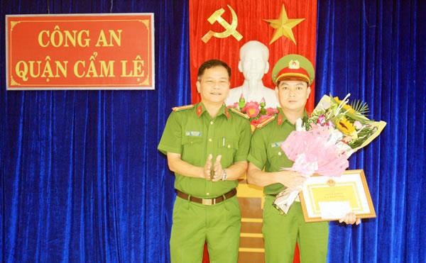 Tuyên dương gương dũng cảm tấn công tội phạm