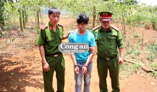2 đối tượng thực hiện 13 vụ cướp giật