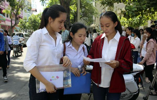 Ngày thi đầu tiên kỳ thi THPT quốc gia 2017: Đề Văn, Toán không đánh đố thí sinh