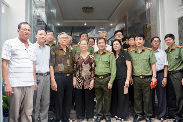 42 năm ấy biết bao nhiêu tình