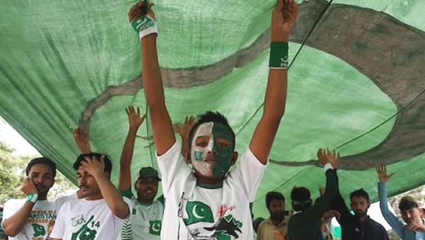 Pakistan kỷ niệm 70 năm ngày độc lập, Ấn Độ báo động cao