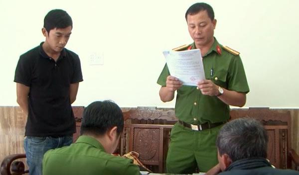 Bắt khẩn cấp đối tượng chiếm đoạt gần 2 tỷ đồng