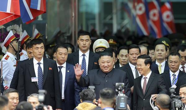 Hình ảnh ông Kim Jong-un sau khi đến Việt Nam