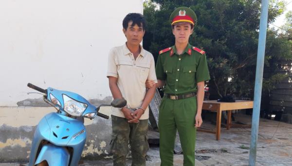 Truy nóng bộ đôi đá xế