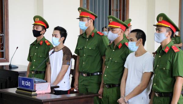 Tử hình kẻ có tiền án xúc phạm quốc kỳ đâm đại uý Công an tử vong
