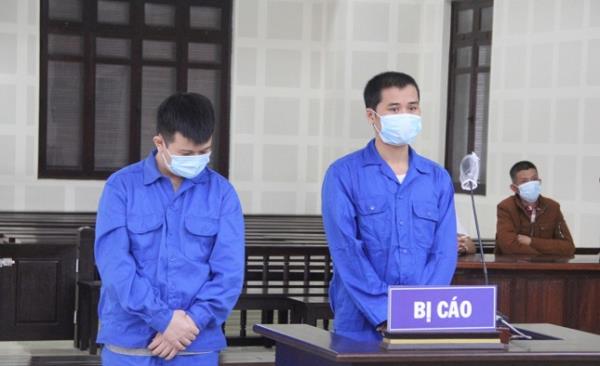 Rủ nhau thuê ô-tô đem cầm cố lấy tiền tiêu xài