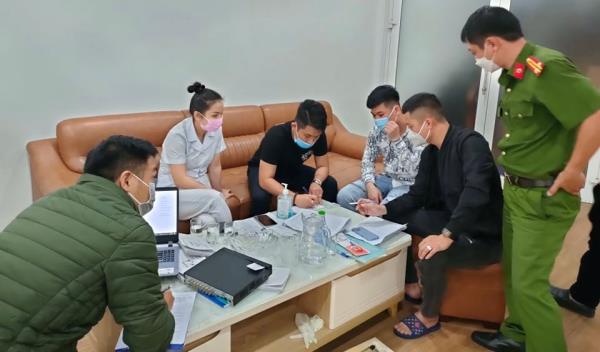 Vụ cơ sở spa, chăm sóc da vượt rào phẫu thuật thẩm mỹ: Cơ sở không có giấy phép, nhân viên không đủ điều kiện phẫu thuật thẩm mỹ