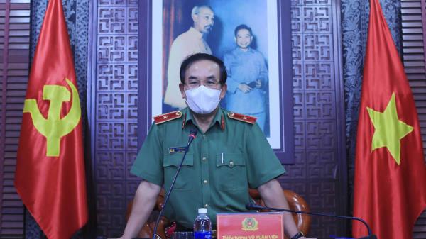 Giám đốc Công an thành phố Đà Nẵng cảm ơn các đơn vị phối hợp, hỗ trợ mô hình  chợ container  phục vụ người dân