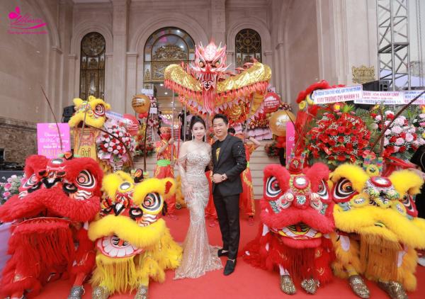 Tưng bừng khai trương Thầm mỹ viện Mailisa Đà Nẵng với dàn người đẹp nổi tiếng và siêu xe