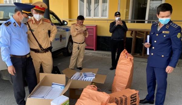 Thu giữ hàng ngàn kit test COVID-19 lậu